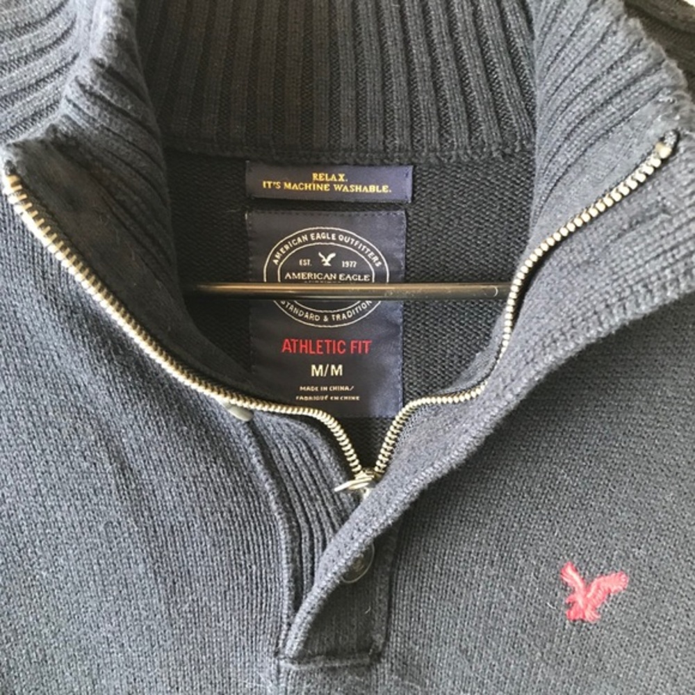 American Eagle outfitters athletic fit sweater - Picture 4 of 6
